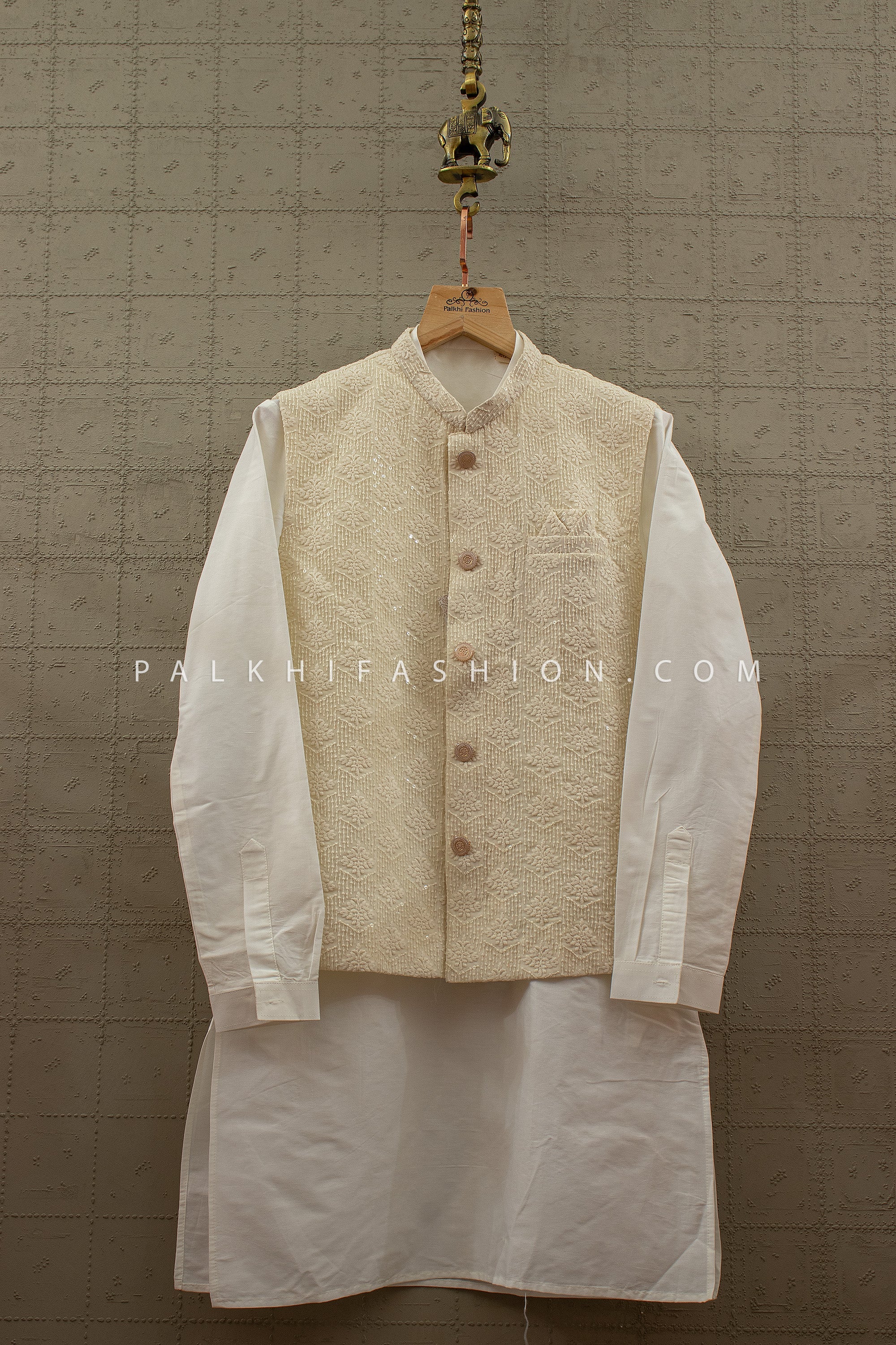 Timeless Royal Classic - White Silk Kurta with Lakhnavi Jacket – Palkhi Fashion